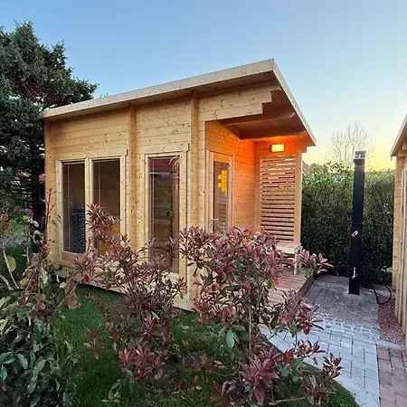 Maare & Mit Sauna Feriehus *